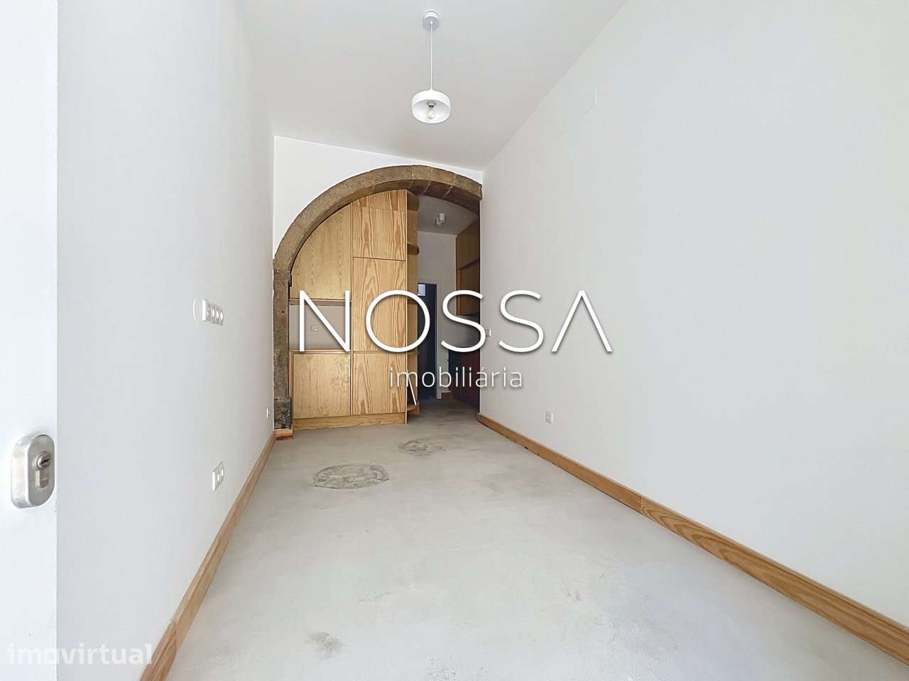 Apartamento T1 | Totalmente Remodelado| Rua do Paraíso - Grande imagem: 4/33