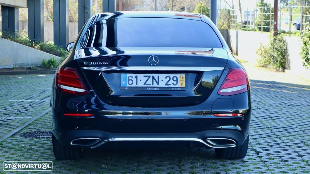 Mercedes-Benz E 300 de AMG Line - 17