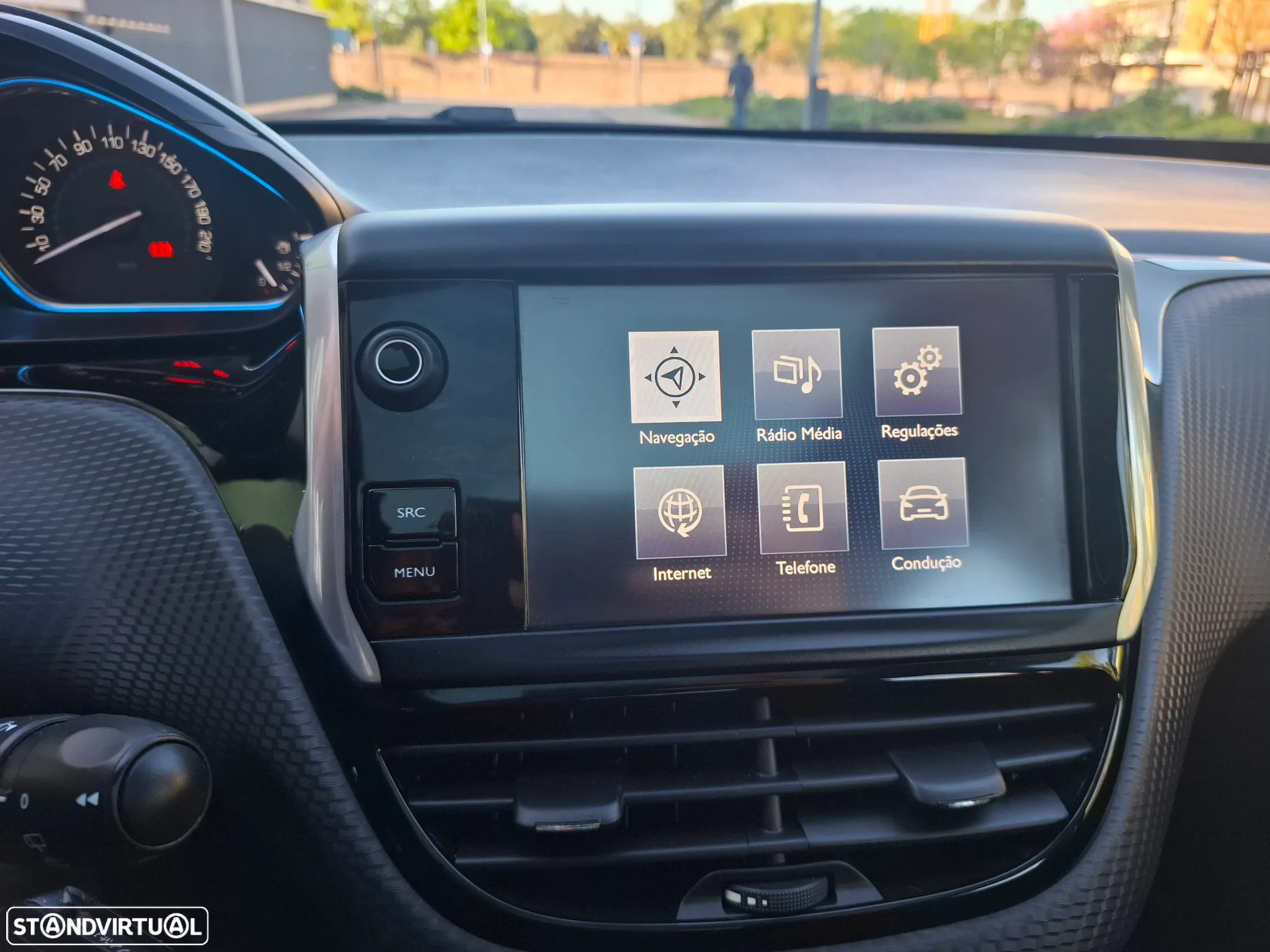 Peugeot 2008 1.2 PureTech Crossway - 14