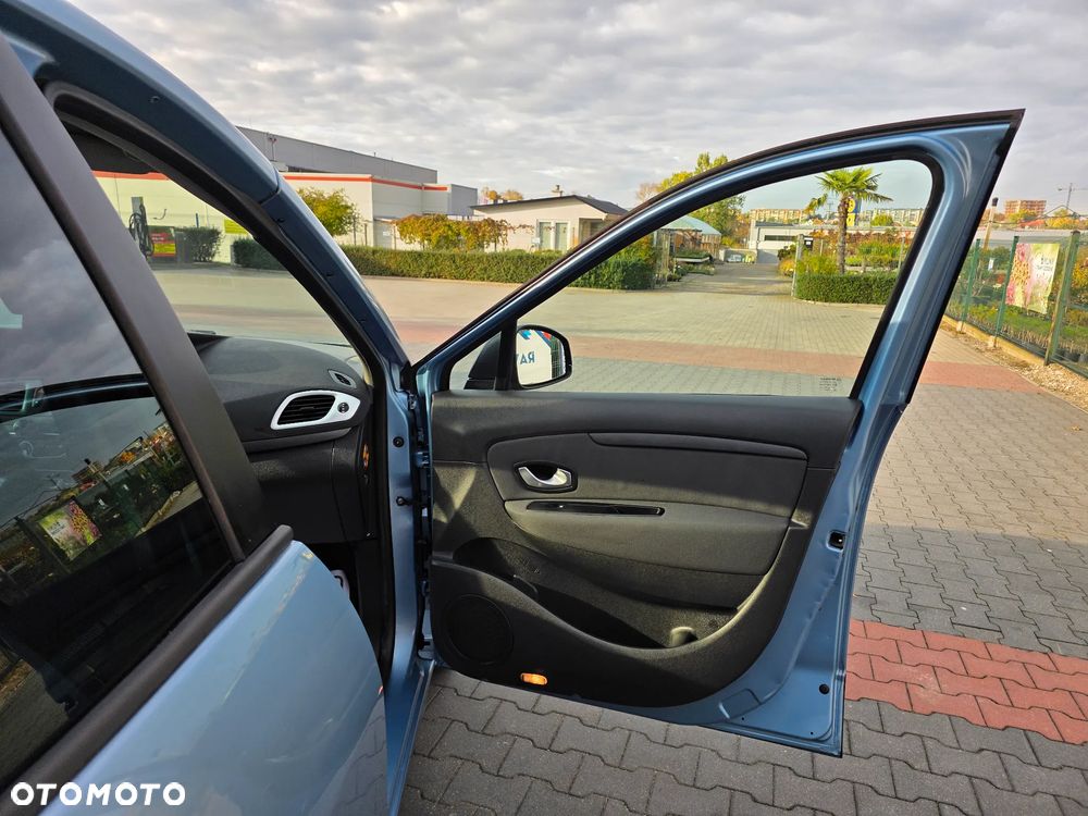 Renault Scenic 2.0 16V 140 CVT Bose Edition - 14