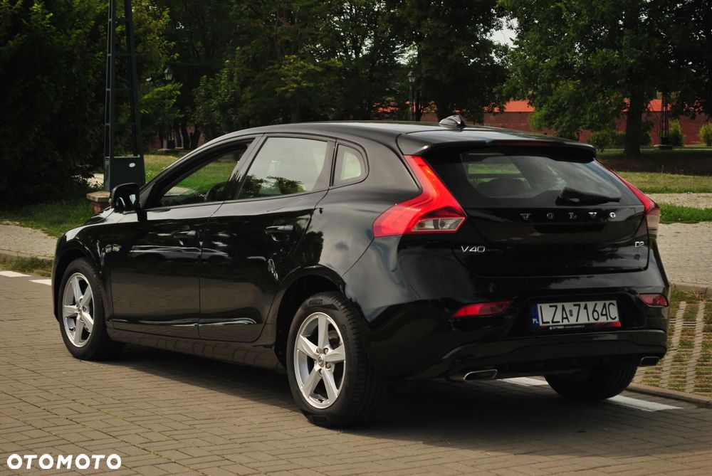 Volvo V40 D2 Kinetic - 8