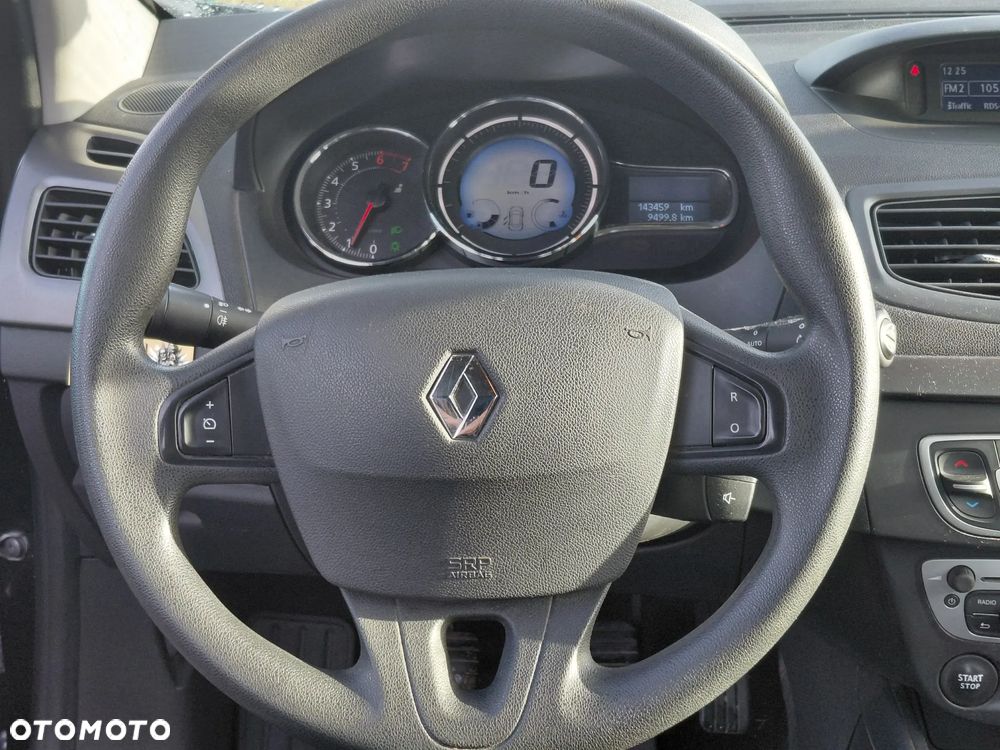 Renault Fluence 1.6 16V Limited - 10