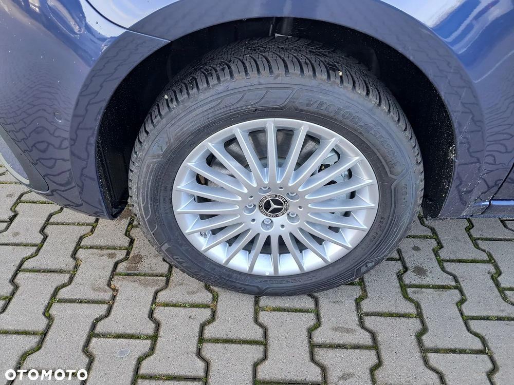 Mercedes-Benz Vito 119 CDI Furgon SELECT Long 3200 mm 4x4 - 5