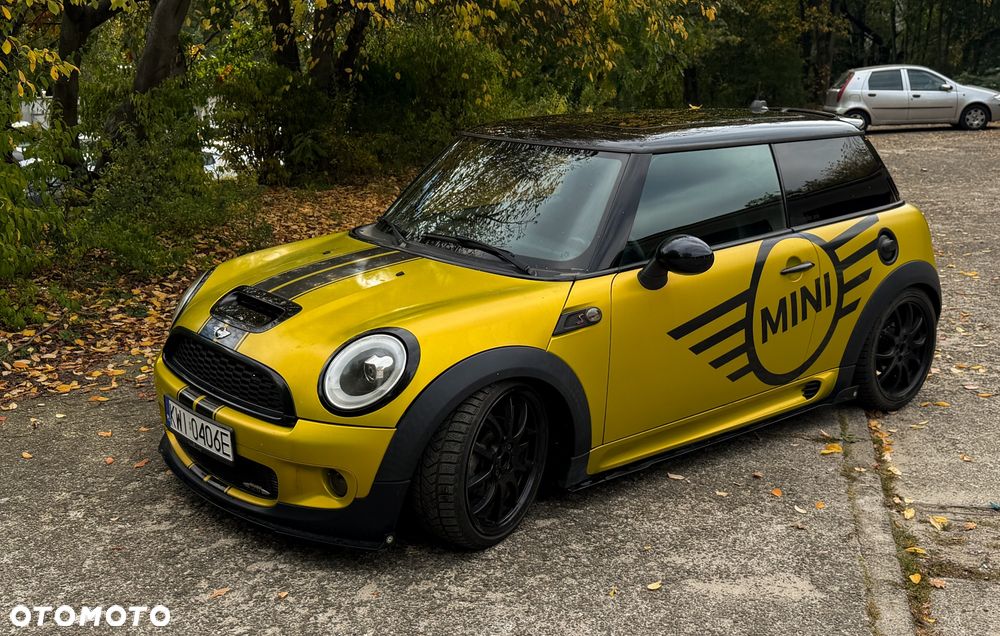 MINI Cooper Standard - 2