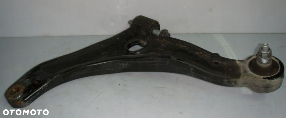 WAHACZ PRAWY RENAULT MASTER 2011-2016 - 1