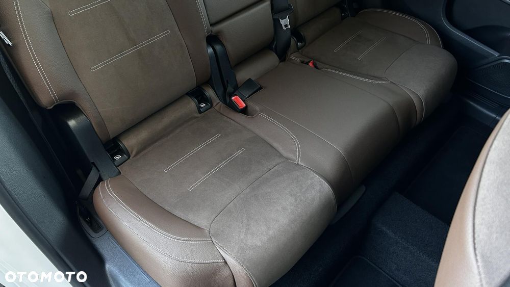Mercedes-Benz GLB 200 d AMG Line 8G-DCT - 28