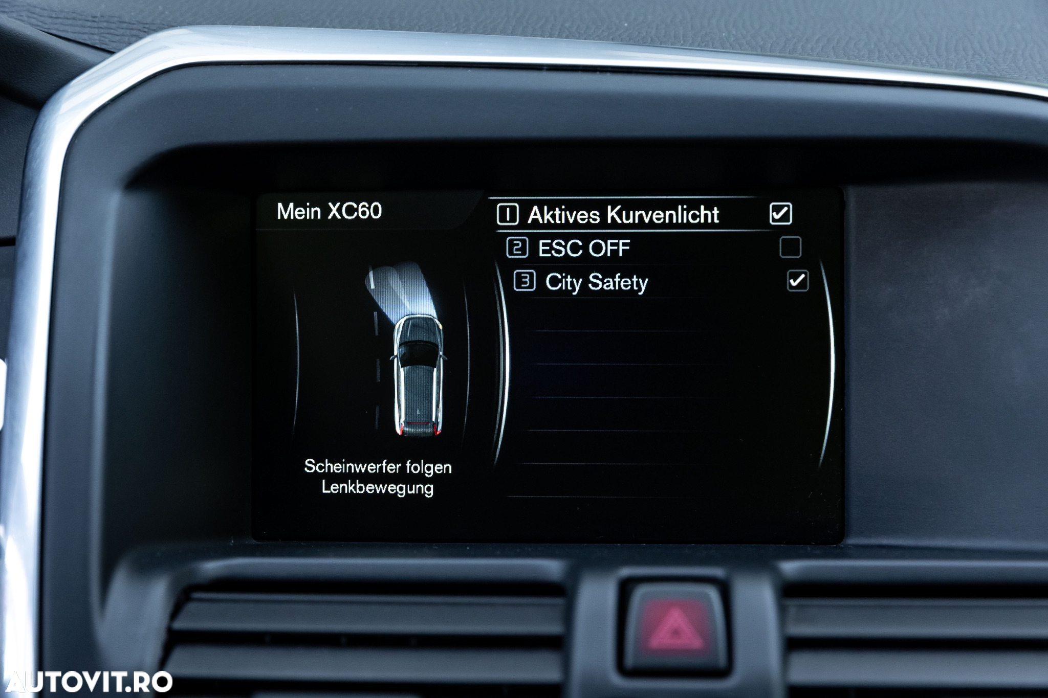 Volvo XC 60 D5 AWD Aut. RDesign - 14
