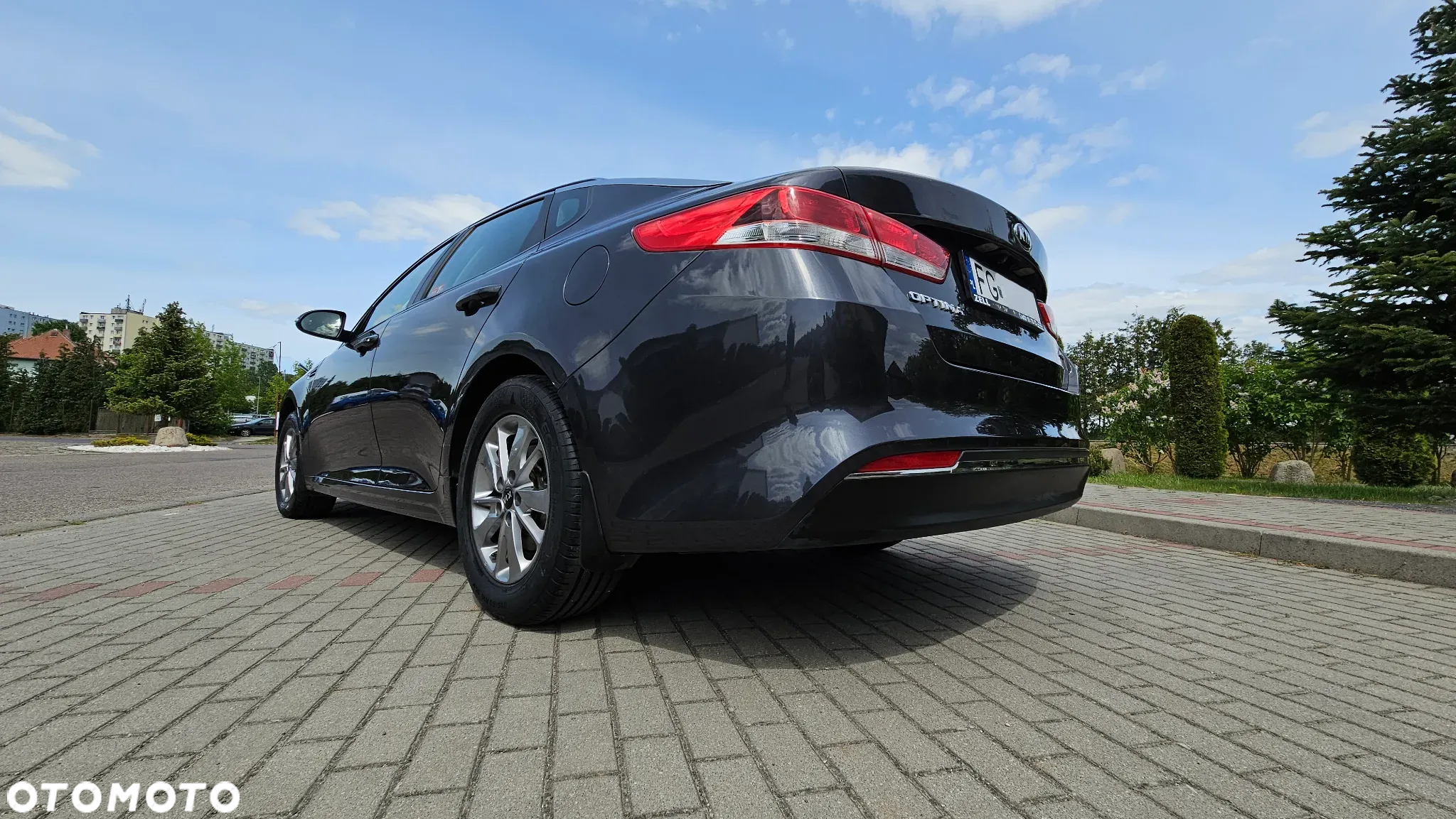 Kia Optima - 12