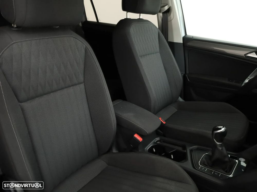 VW Tiguan - 12