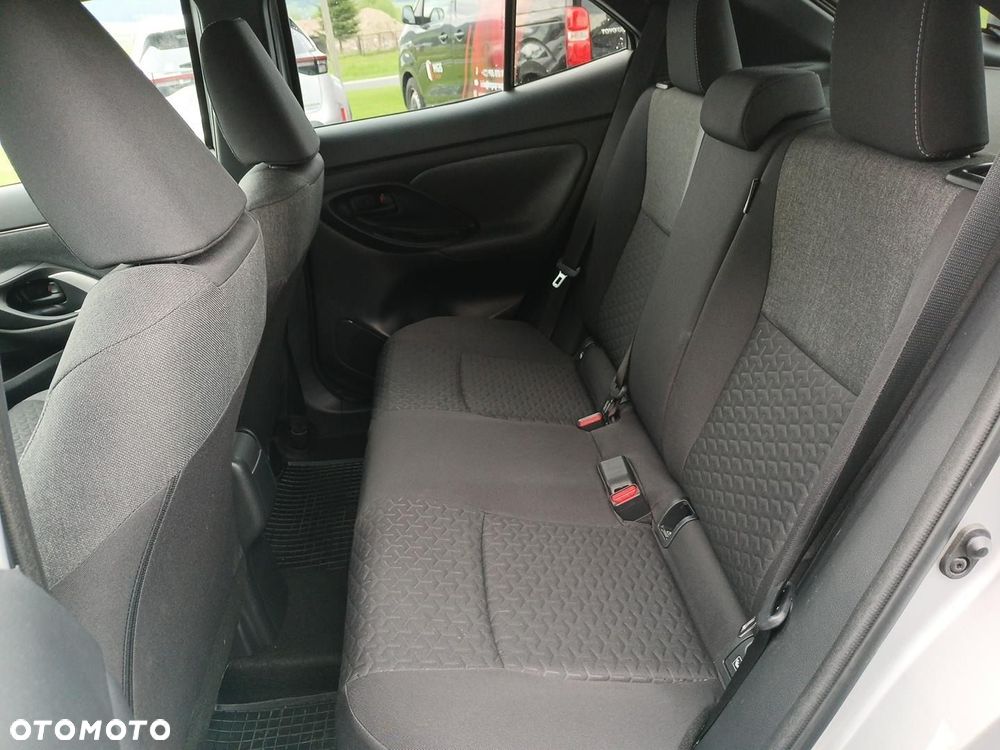 Toyota Yaris Cross Hybrid 1.5 Comfort 4x4 - 16