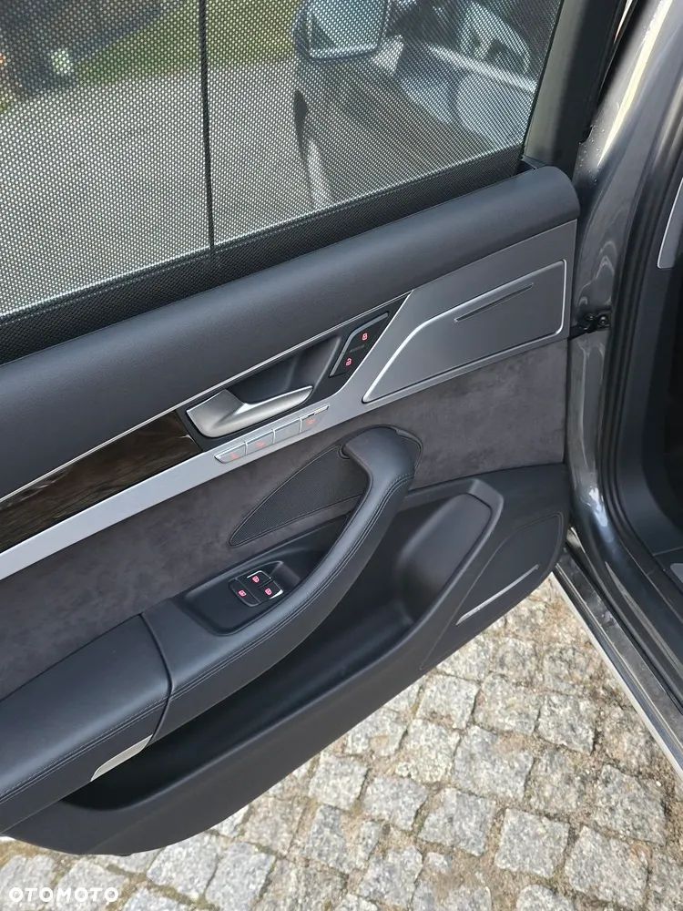 Audi A8 4.2 TDI DPF (clean diesel) quattro tiptronic Lang - 25