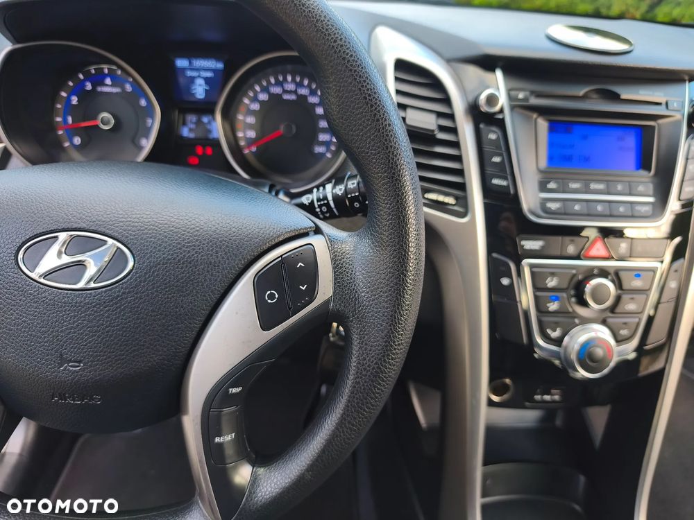 Hyundai i30 1.6 Trend - 28