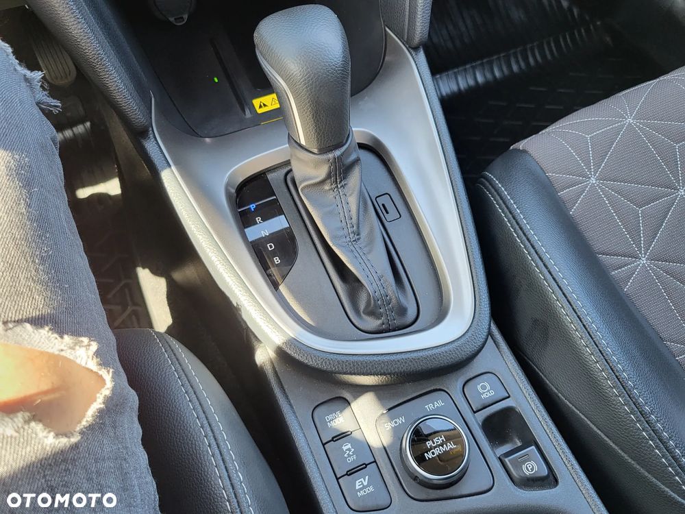 Toyota Yaris Cross Hybrid 1.5 Executive AWD - 18
