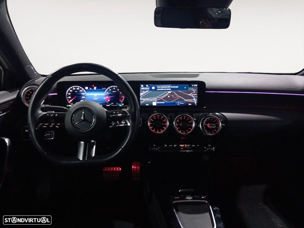 Mercedes-Benz A 200 Limousine - 11