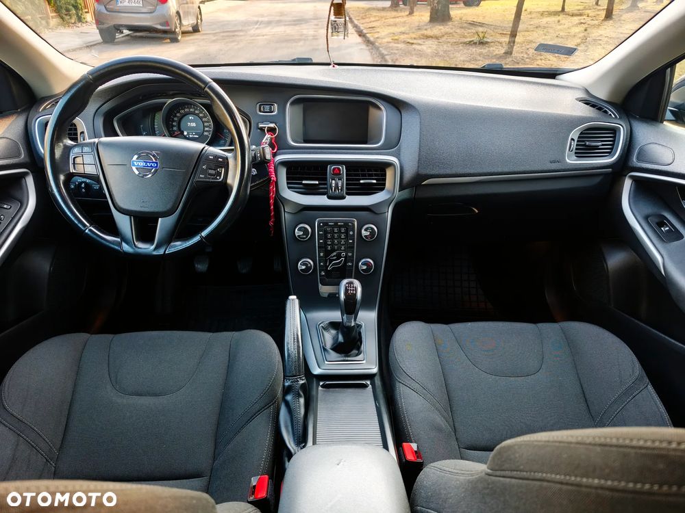 Volvo V40 D2 Kinetic - 11