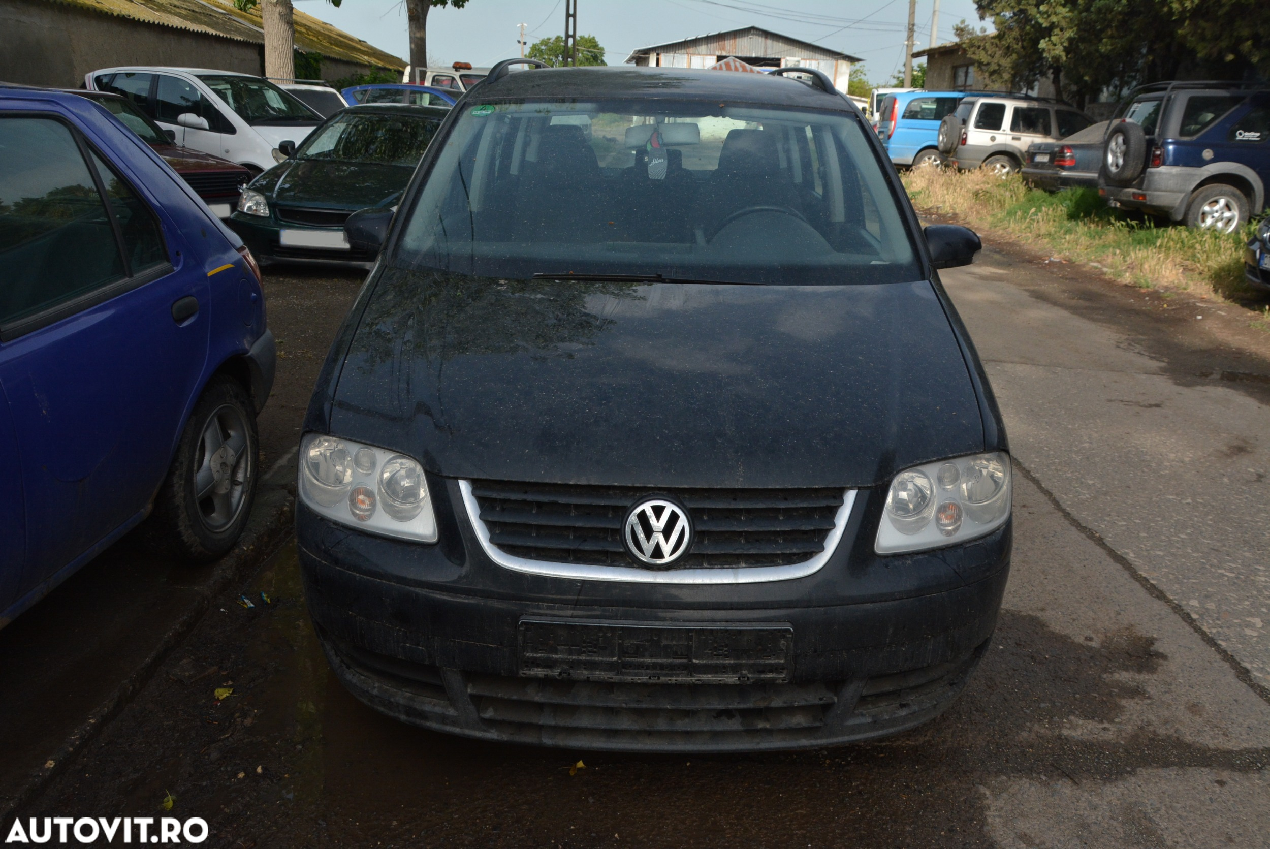 Dezmembrari  VW TOURAN (1T)  2003  > 2010 2.0 TDI Motorina - 49