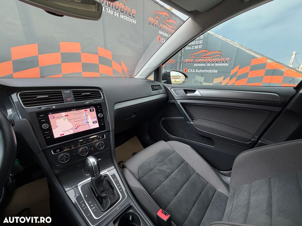 Volkswagen Golf 1.6 TDI DSG Highline - 25