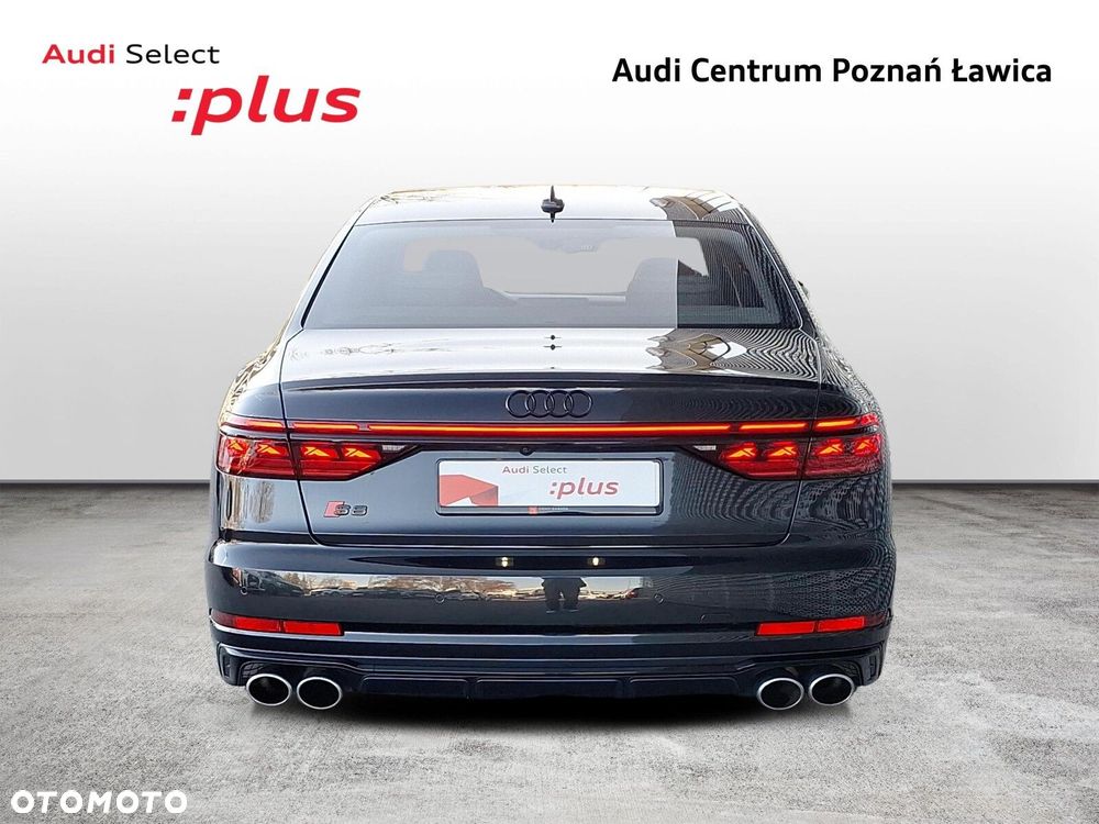 Audi S8 - 9