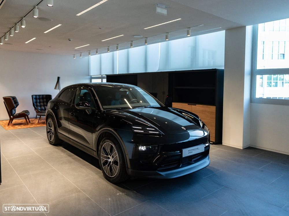 Porsche Macan Electric - 9
