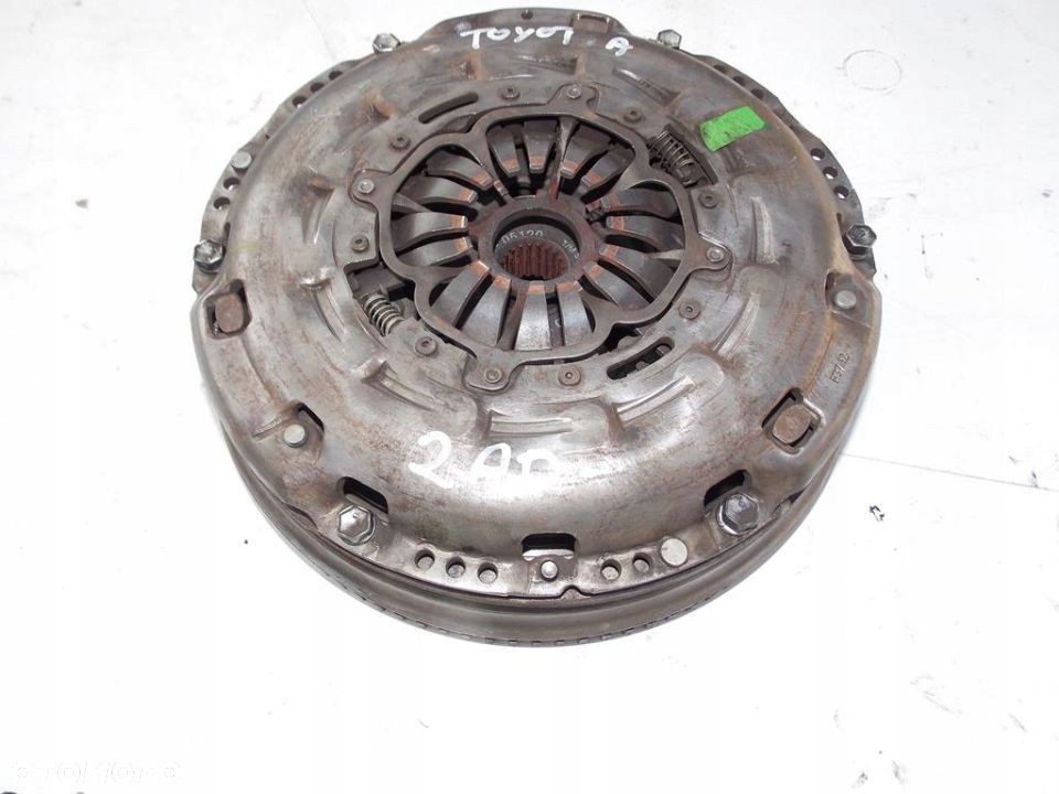koło dwumasowe sprzęgło avensis t25 d4d 2.0 2.2 - 8