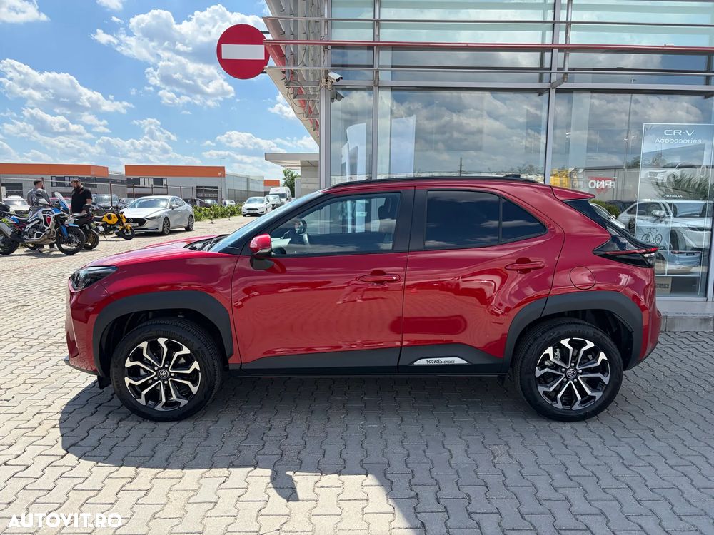 Toyota Yaris Cross 1.5 VVT-i HSD 4x2 Dynamic - 4