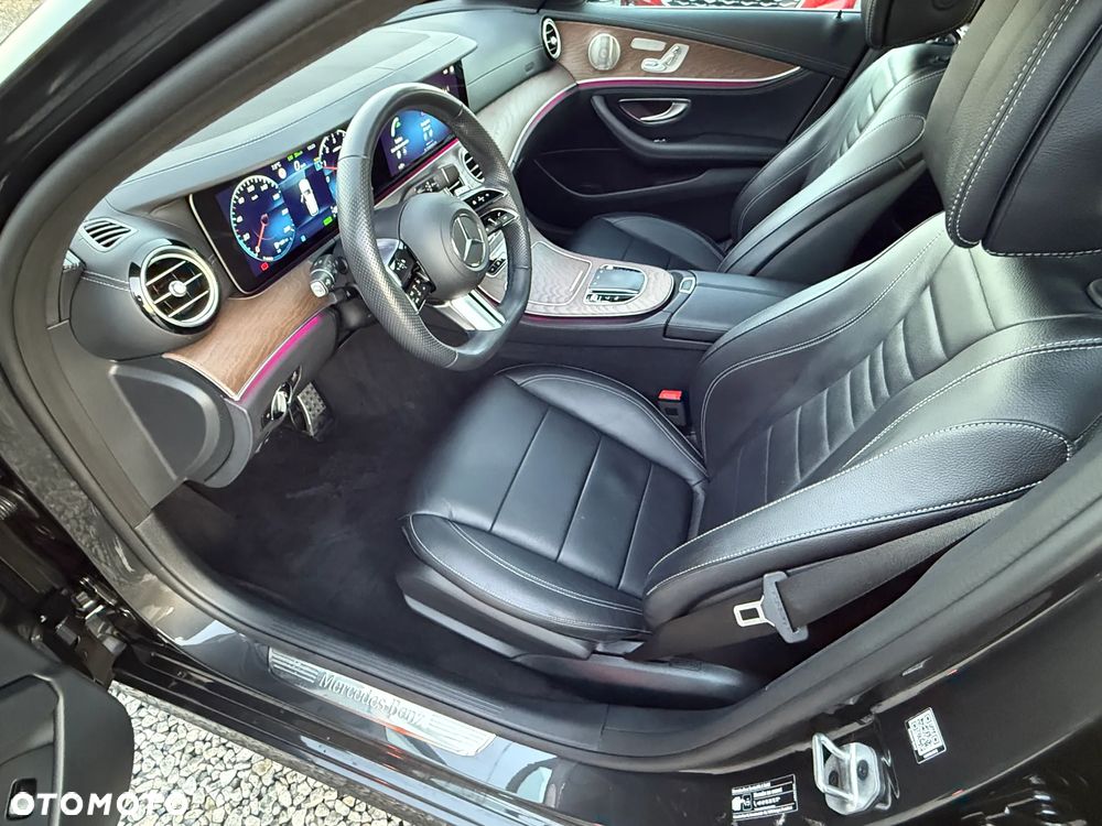 Mercedes-Benz Klasa E 300 de PHEV 4-Matic AMG 9G-Tronic - 27