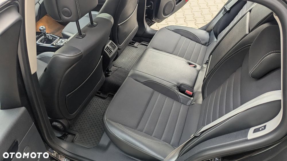 Renault Laguna 2.0 dCi Bose Edition - 16