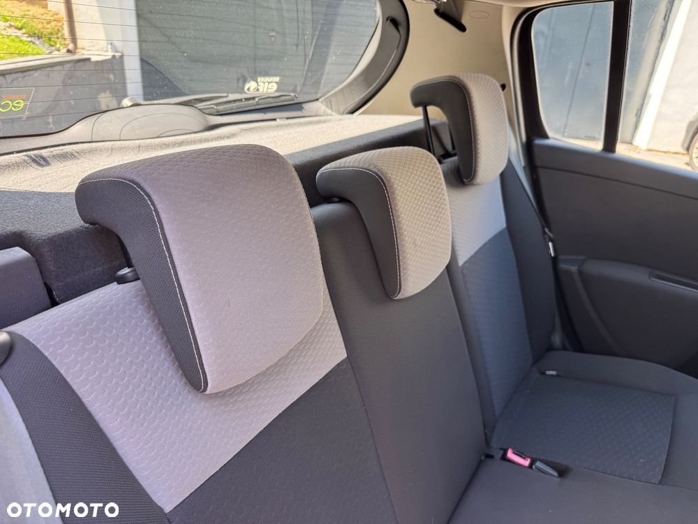 Renault Clio - 10