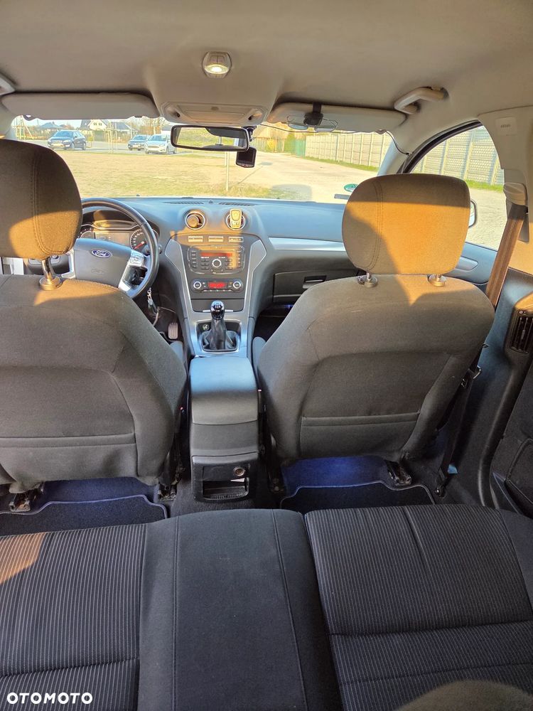 Ford Mondeo 1.6 Silver X - 13