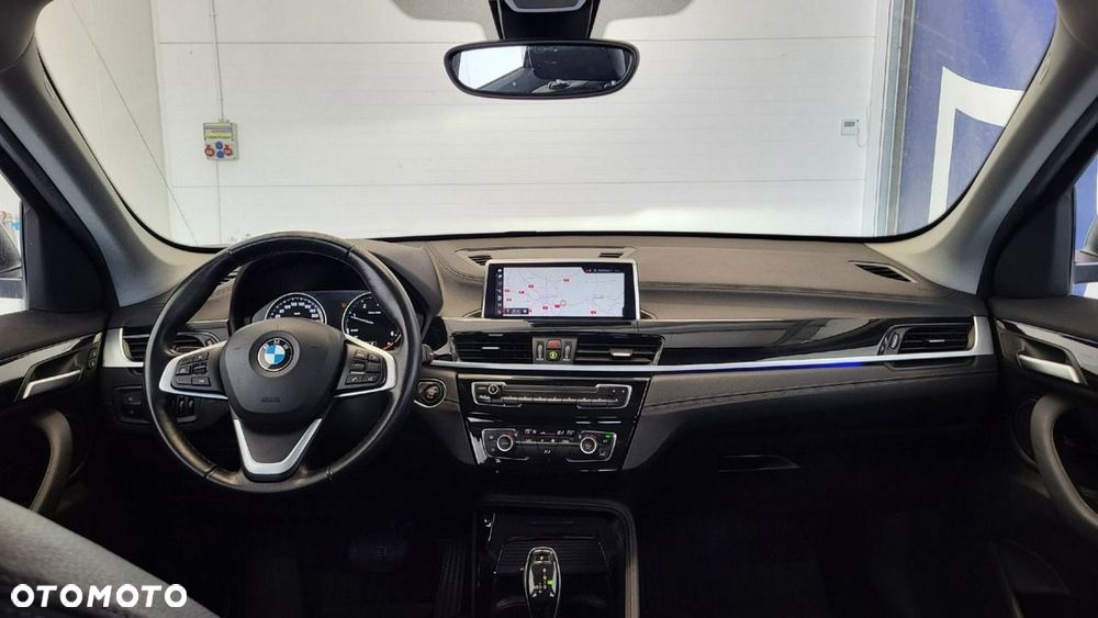 BMW X1 sDrive18d xLine - 16