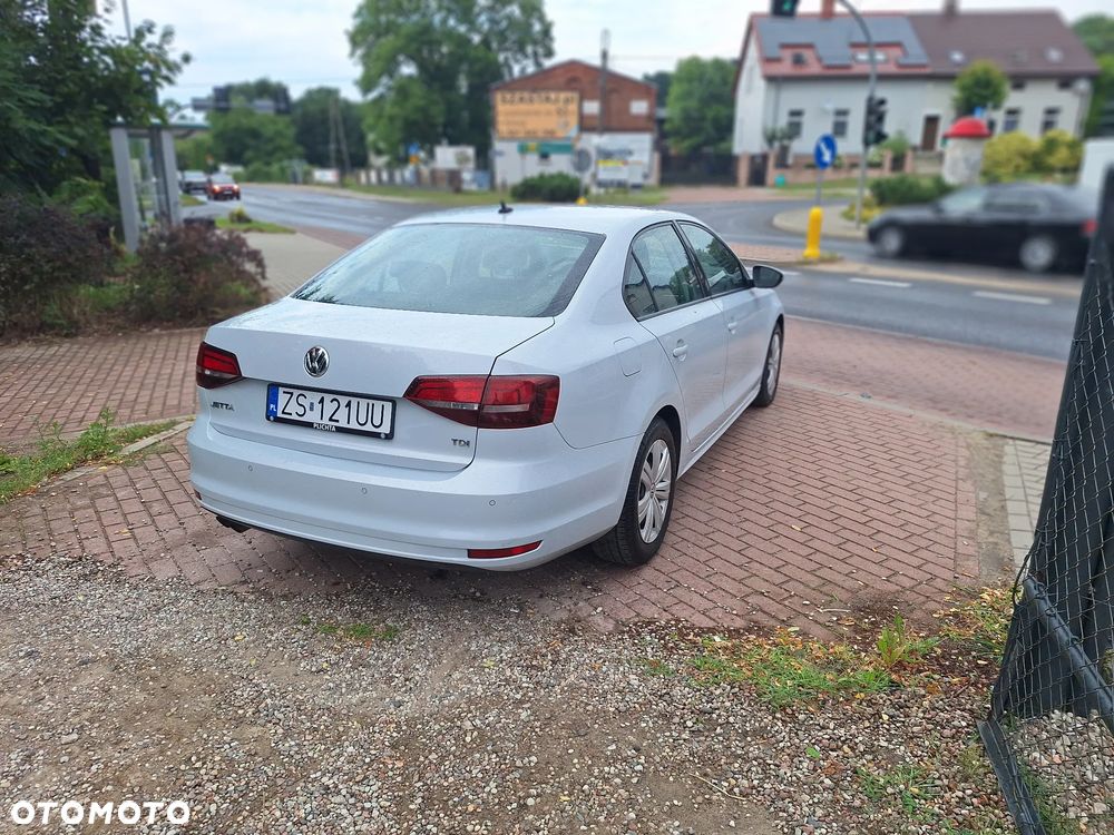 Volkswagen Jetta - 13