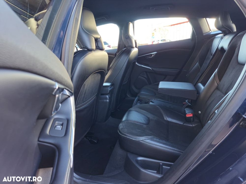 Volvo V40 D2 R Design - 8