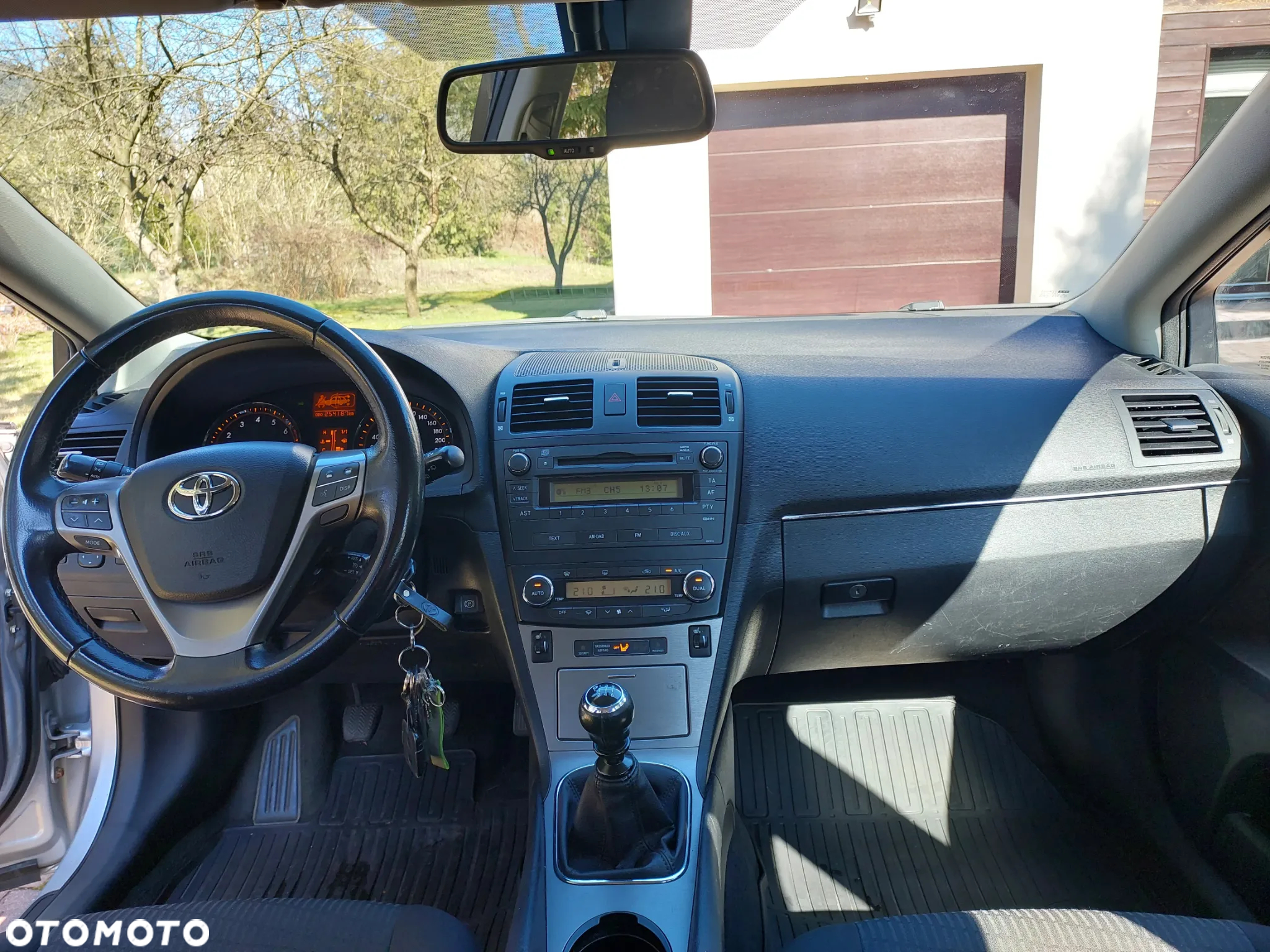 Toyota Avensis 2.0 Business Edition - 14