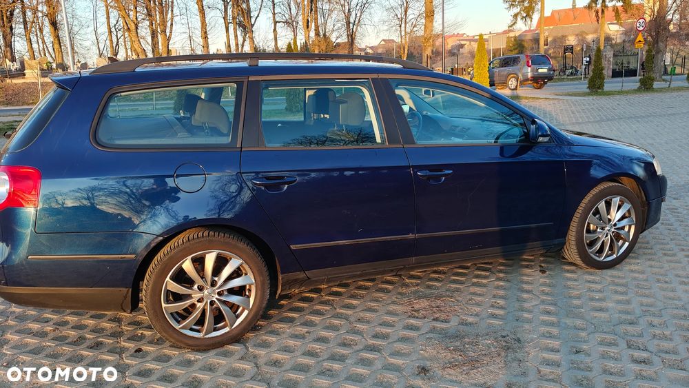 Volkswagen Passat 2.0 TDI DPF Trendline - 5