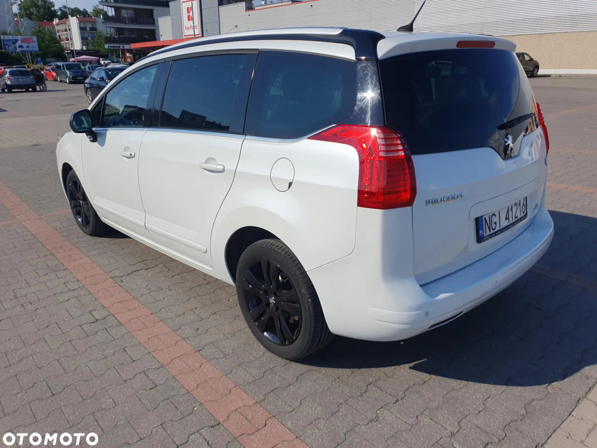Peugeot 5008 e-HDI FAP 110 EGS6 Stop&Start Active - 6