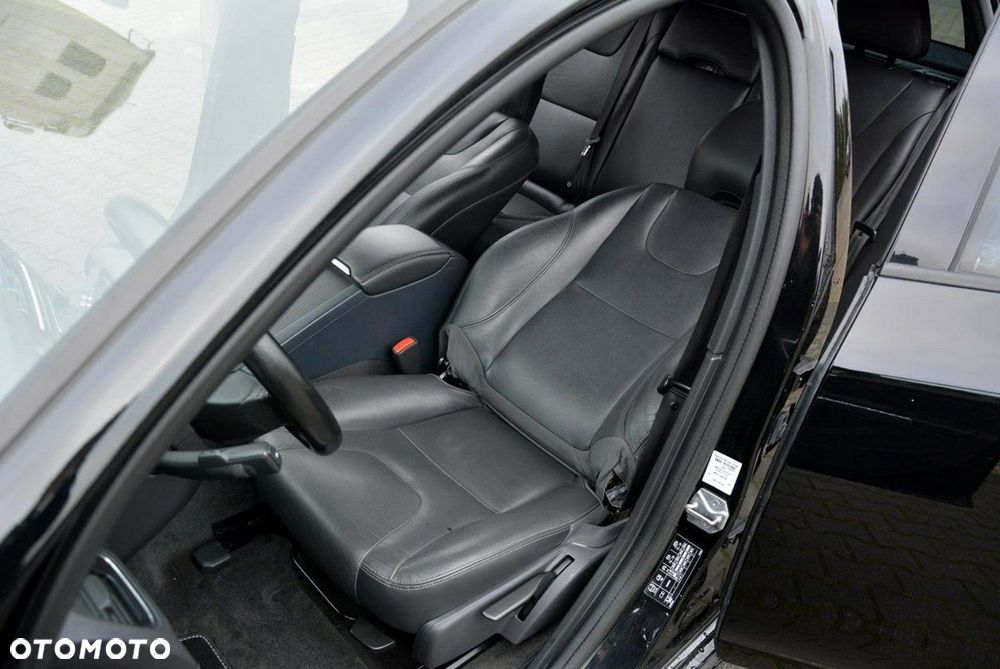 Volvo V60 D4 Geartronic Momentum Pro - 22