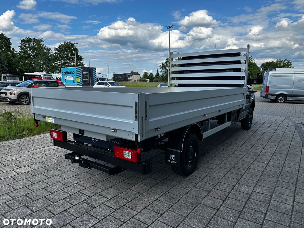 Mercedes-Benz Sprinter - 7