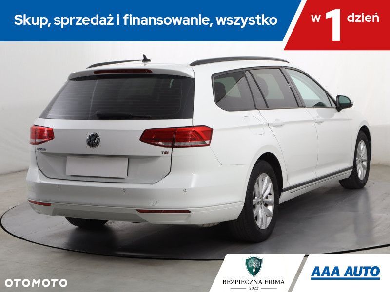 Volkswagen Passat Variant - 7