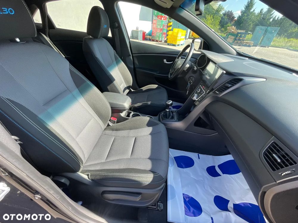 Hyundai i30 1.4 Passion - 13