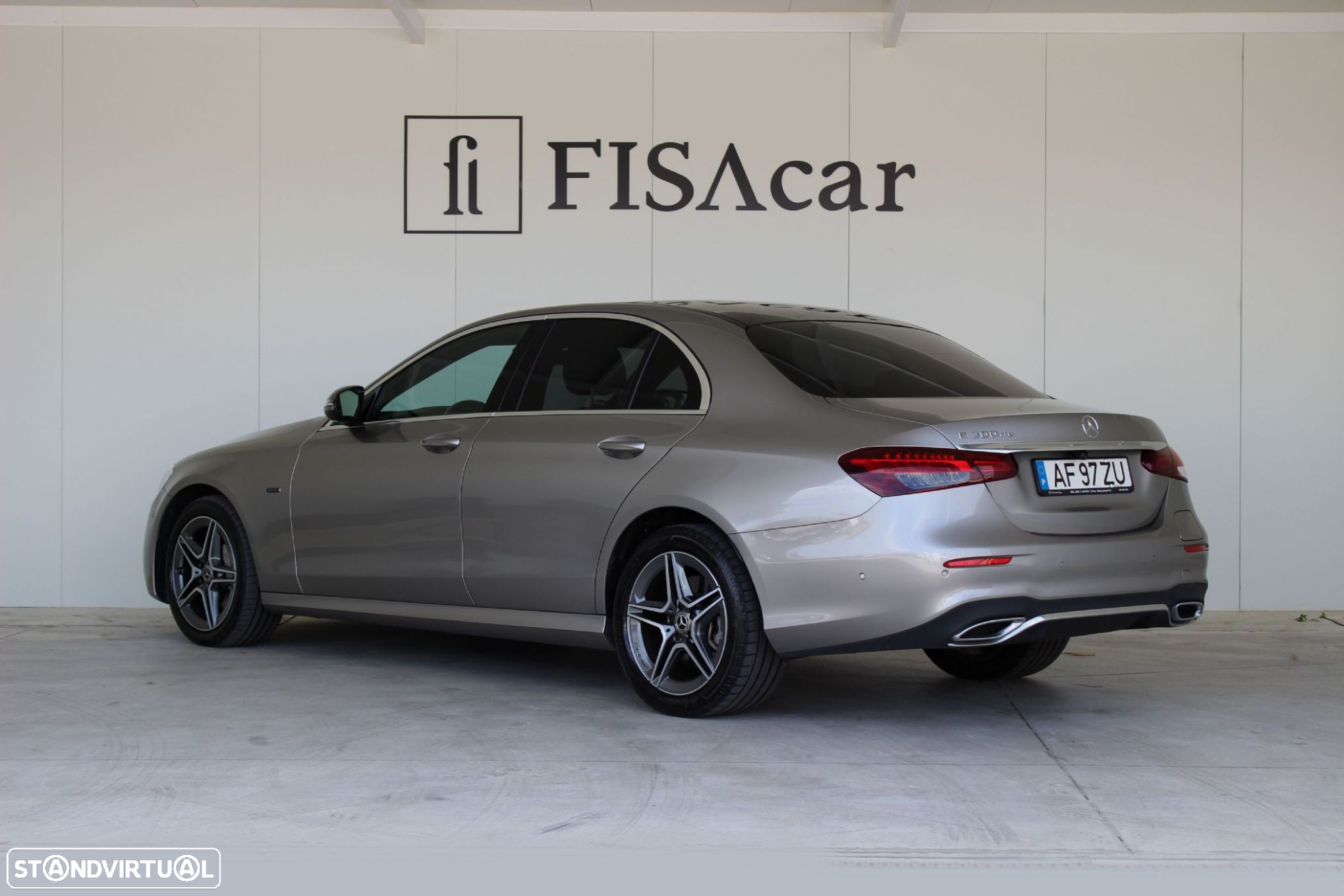 Mercedes-Benz E 300 de AMG Line - 11