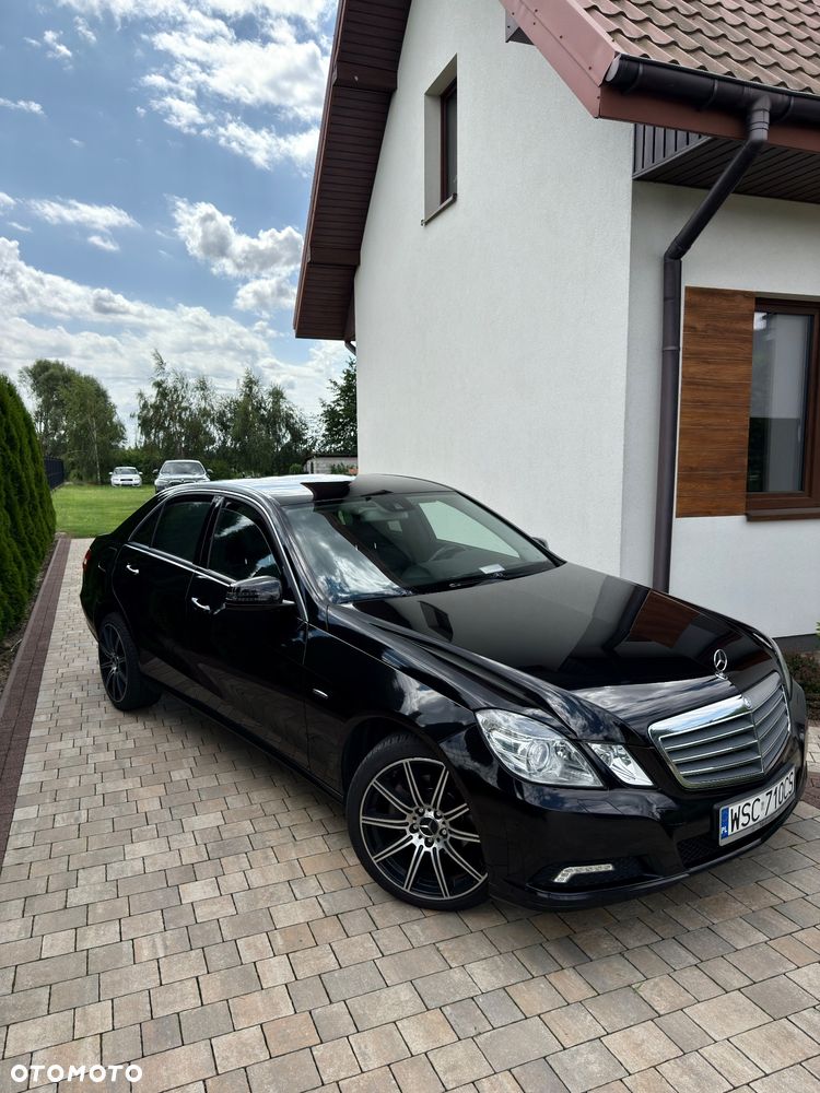 Mercedes-Benz Klasa E 220 CDI BlueEff - 1