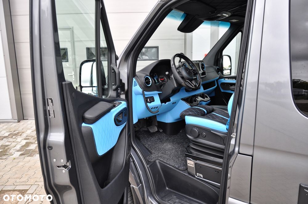 Mercedes-Benz Sprinter 319 Kamper - 14