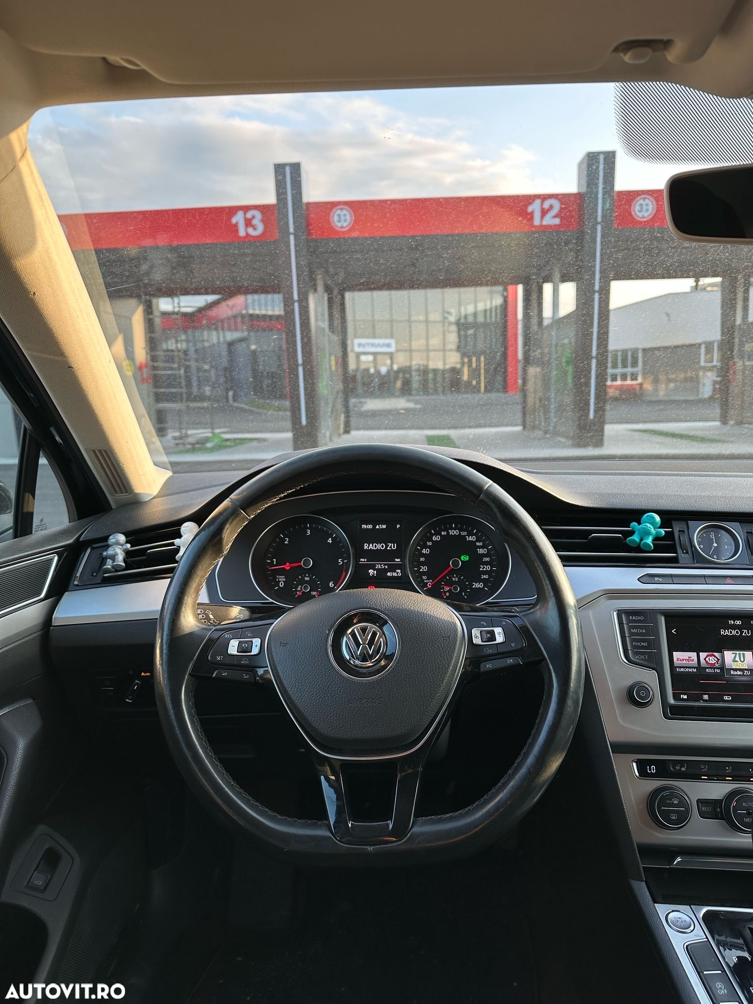 Volkswagen Passat Variant 2.0 TDI DSG Highline - 4