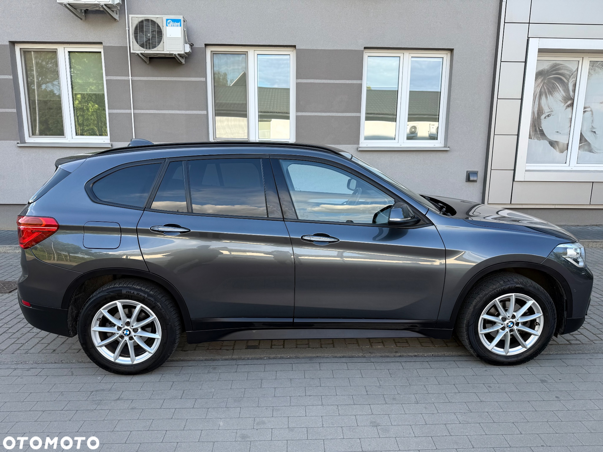 BMW X1 sDrive16d xLine - 4