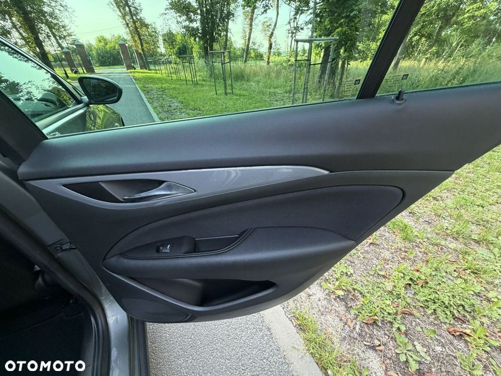 Opel Insignia - 27