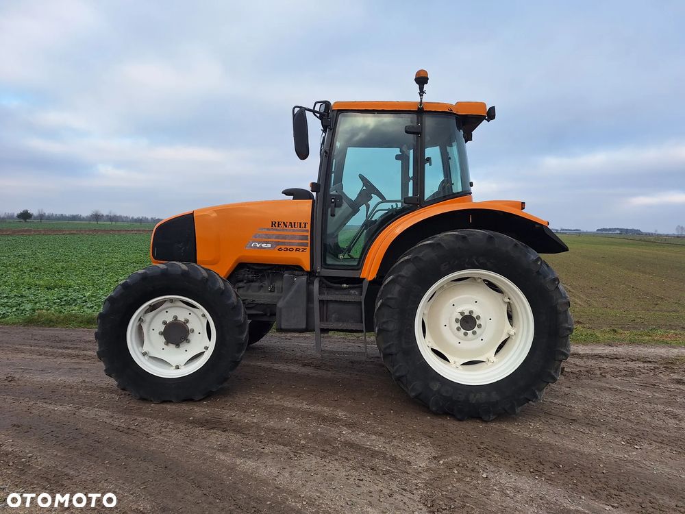 Renault Ares 630 RZ - 8