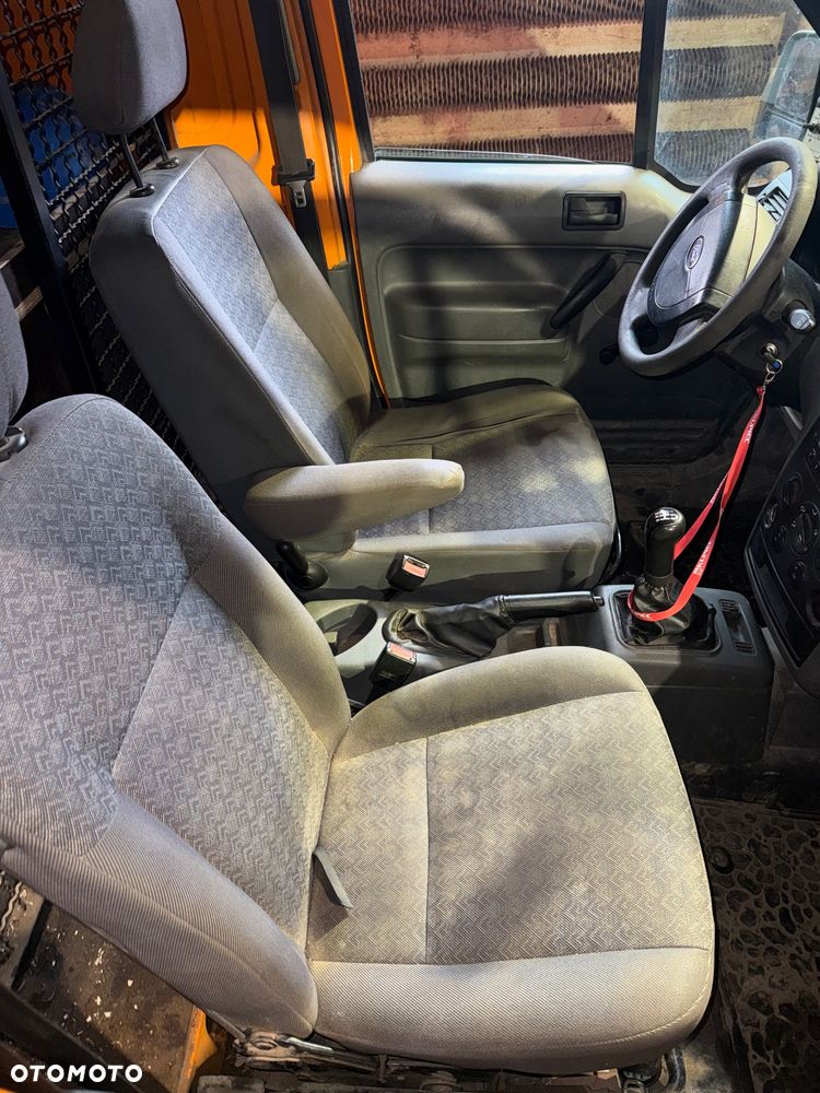 Ford Transit Connect - 8