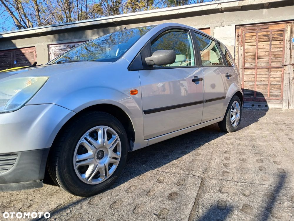 Ford Fiesta 1.3 - 4