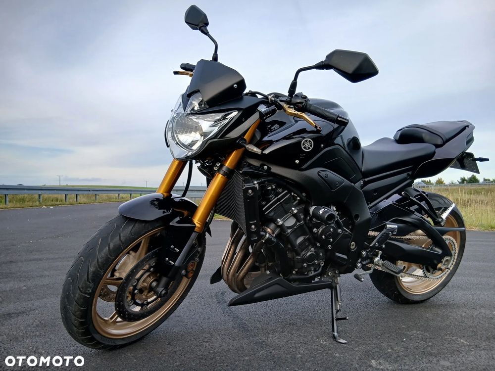 Yamaha FZ8 - 9