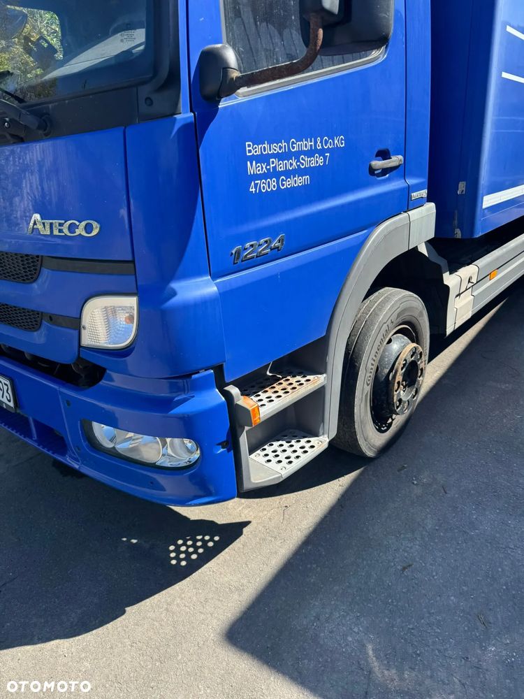 Mercedes-Benz Atego 1224 z Niemiec 9m kontener izoterma podział manual 1222 okazja - 23